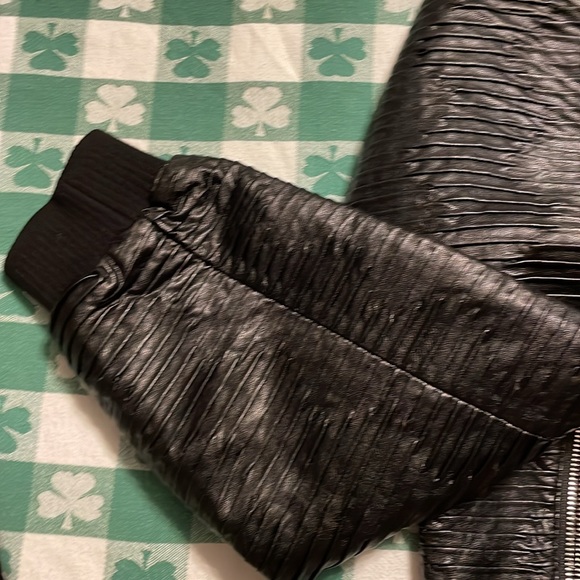 Black Polyurethane bomber jacket (Fine Tailored Clothing company! By Lanzino. - Picture 4 of 17